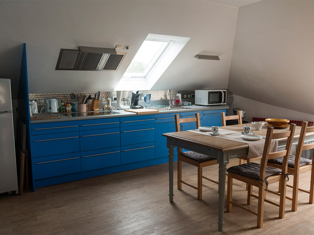 Keuken en eethoek (3-persoonskamer)